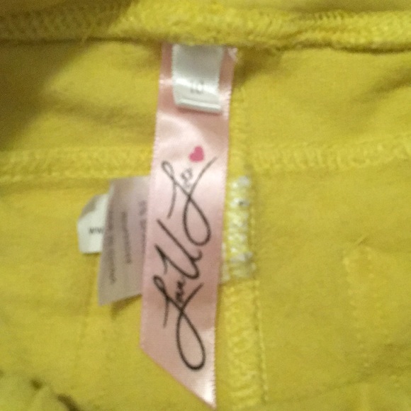 Yellow comfy short shorts! - Picture 3 of 3